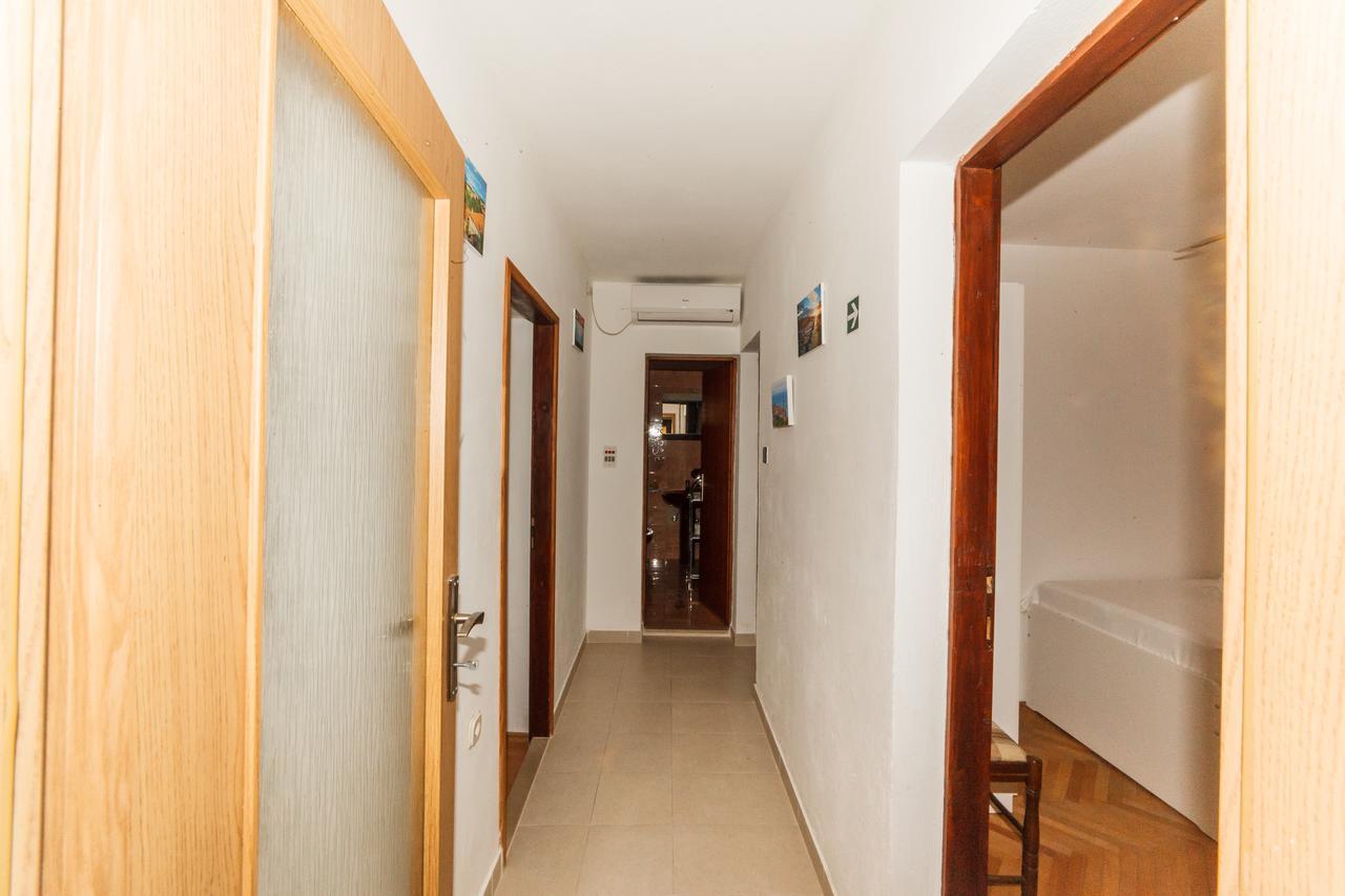 Apartments Fedrigo Sutivan Esterno foto